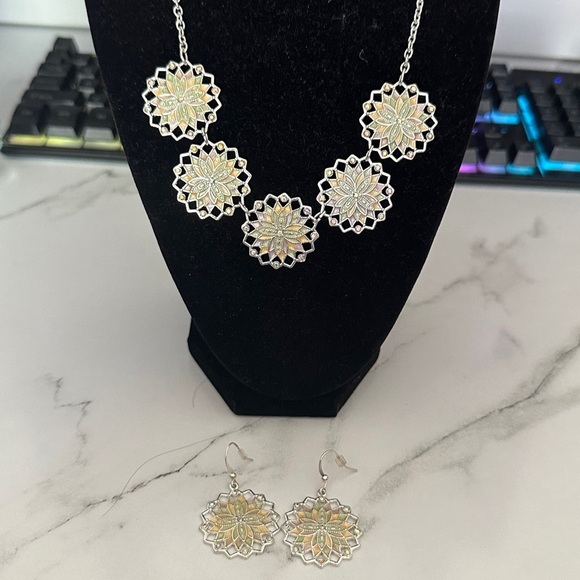 Gold and Silver Necklace and Earring Set with Intricate Detailing - Picture 3 of 7